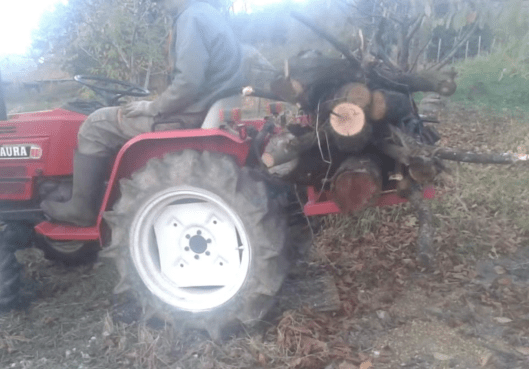 tractor_firewood